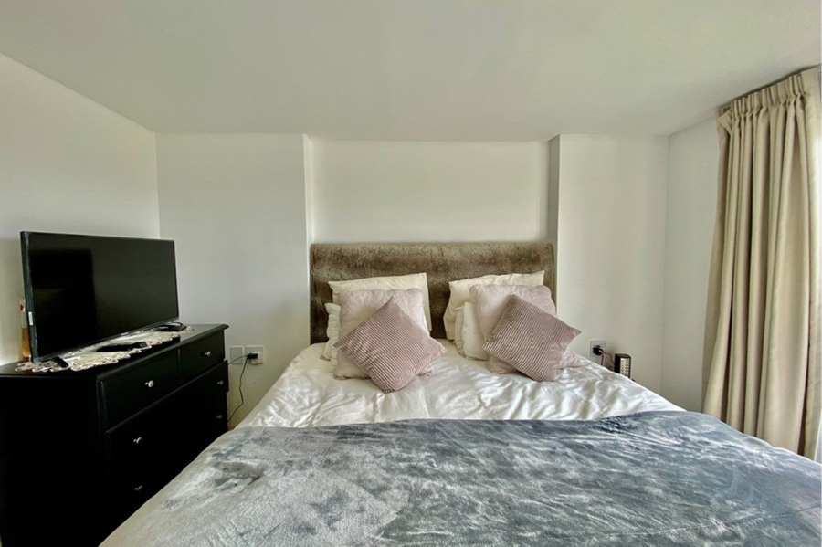 To Let 2 Bedroom Property for Rent in Island View Western Cape